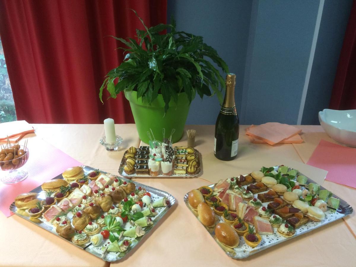 鲁埃格弗里敦巴拉丁斯灵感酒店 鲁埃格自由城 外观 照片